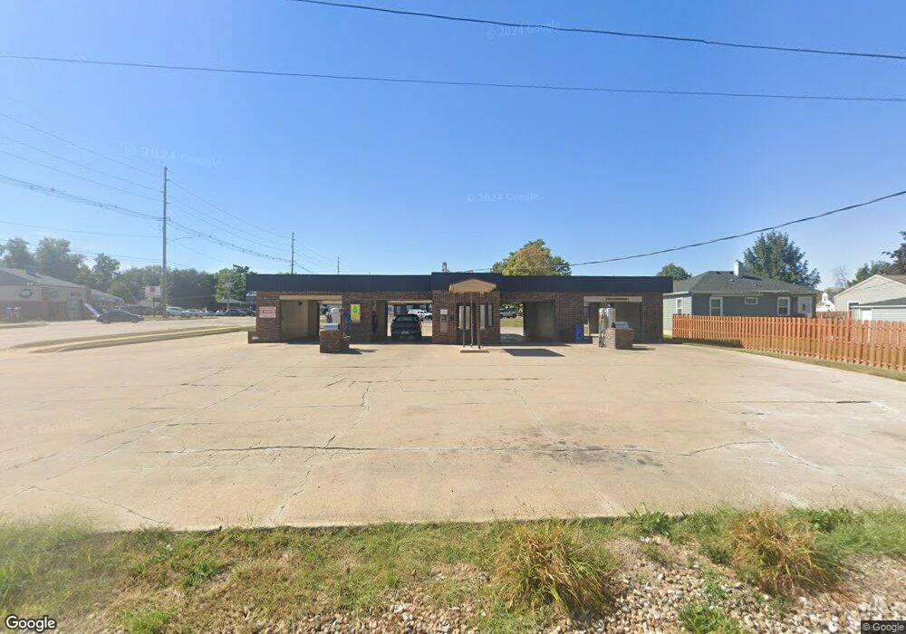 3320 Mount Vernon Rd SE, Cedar Rapids, IA 52403 - photo 1