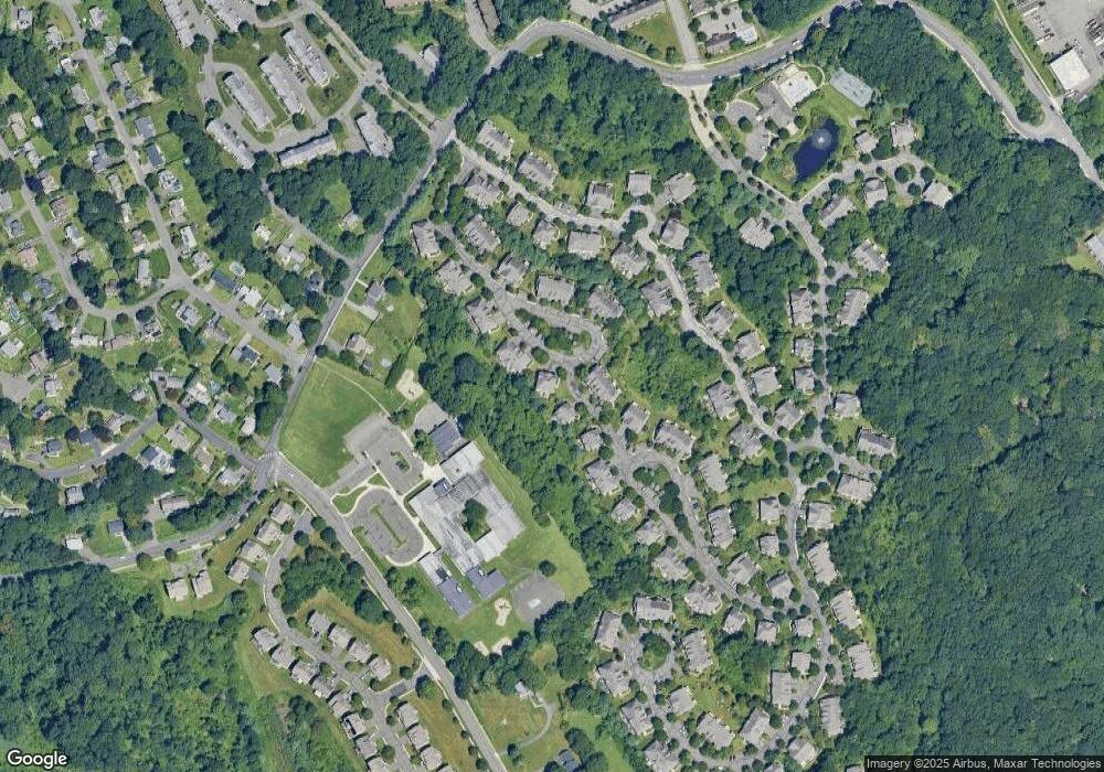 35 Crestview Ln unit 35, Danbury, CT 06810 - photo 1