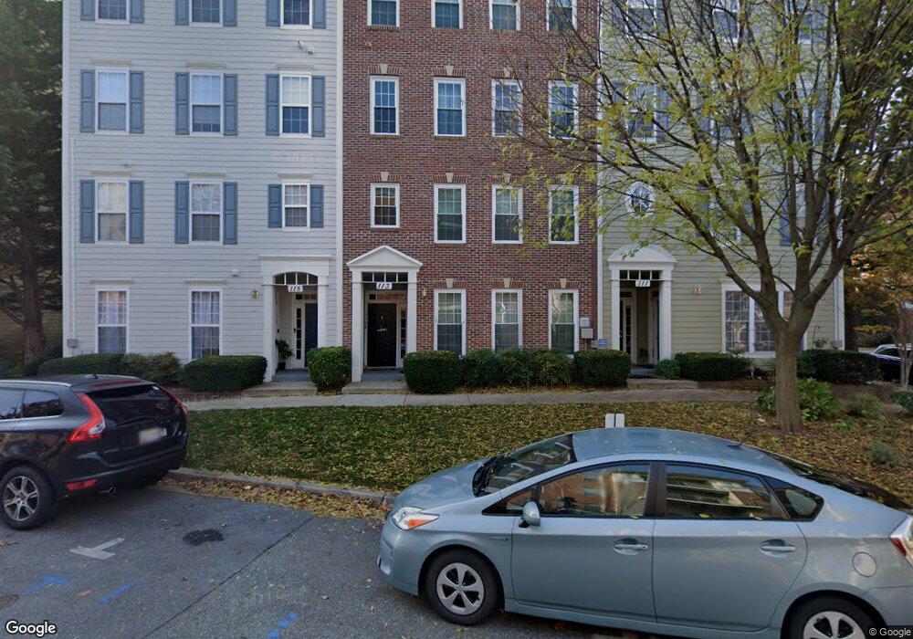 113 Chevy Chase St unit A, Gaithersburg, MD 20878 - photo 1