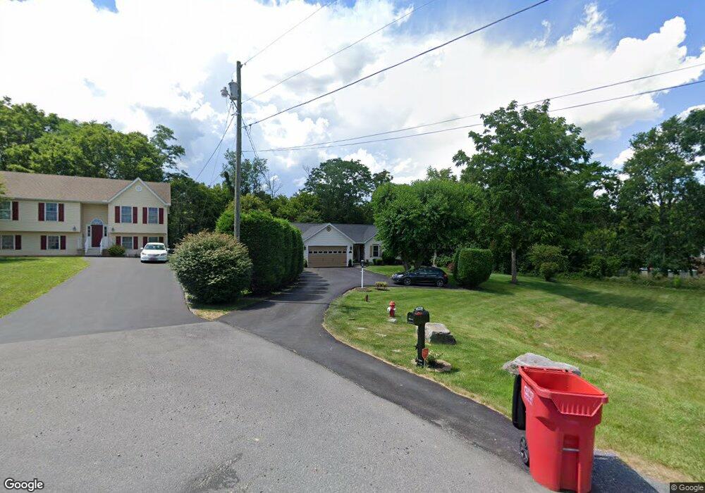 264 Wendover Dr, Bunker Hill, WV 25413 - photo 1