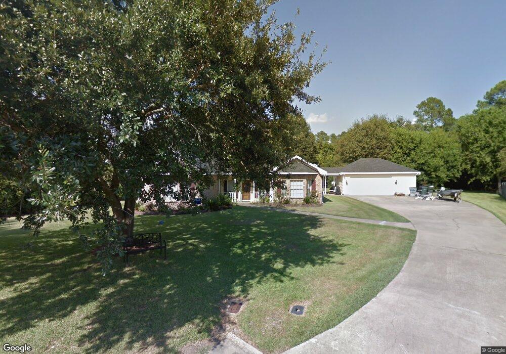 201 S Blossom Ln, Lake Charles, LA 70605 - photo 1