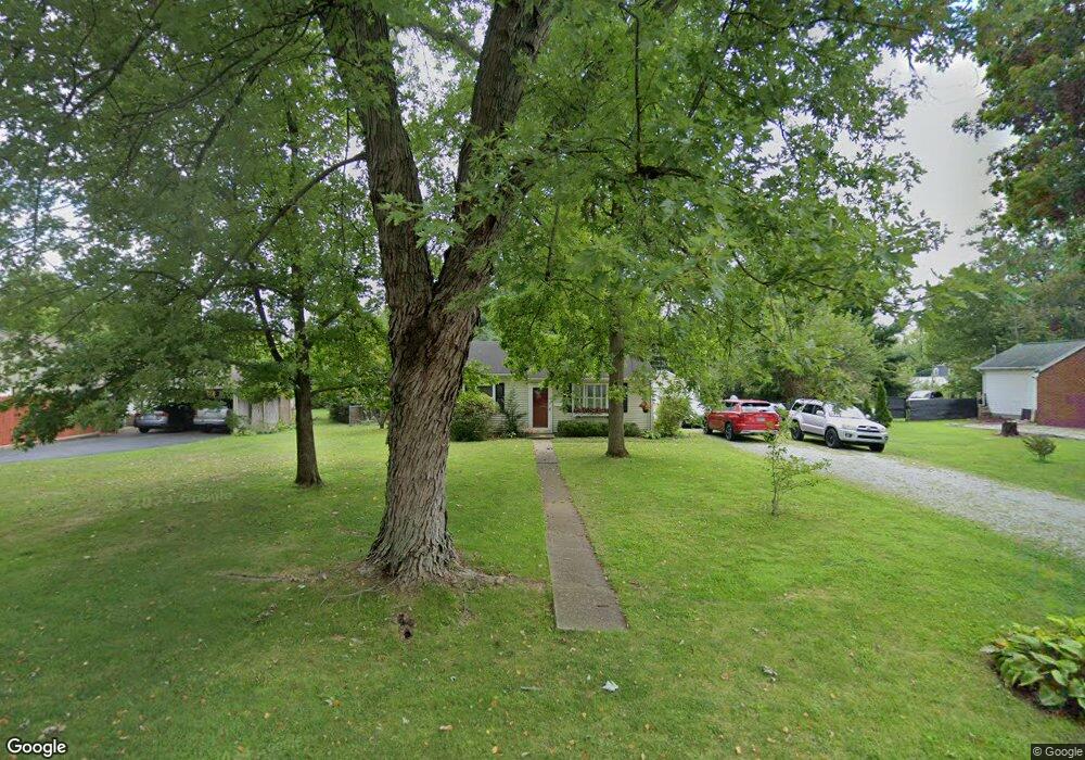 1625 Locust Dr, Columbus, IN 47203 - photo 1