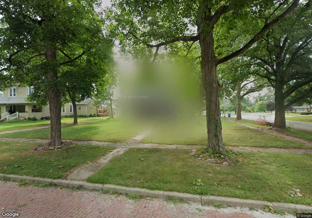 542 S Cass St, Virginia, IL 62691 - photo 1