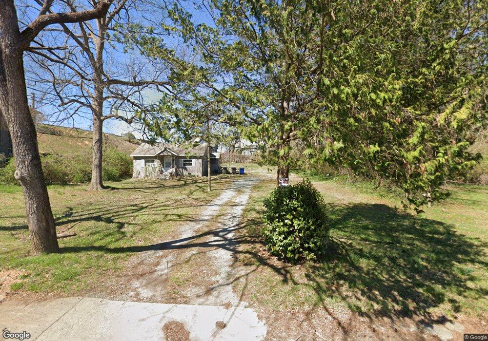 1115 NE 24th St, Winston Salem, NC 27105 - photo 1