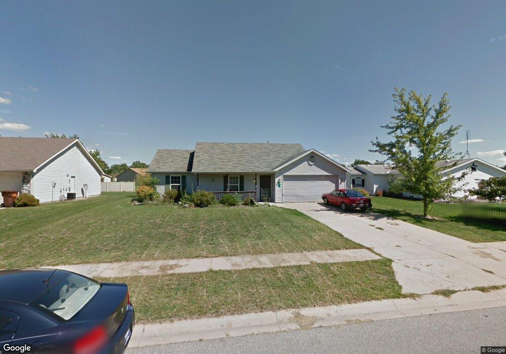 215 Columbian Ave unit 1, Bluffton, IN 46714 - photo 1