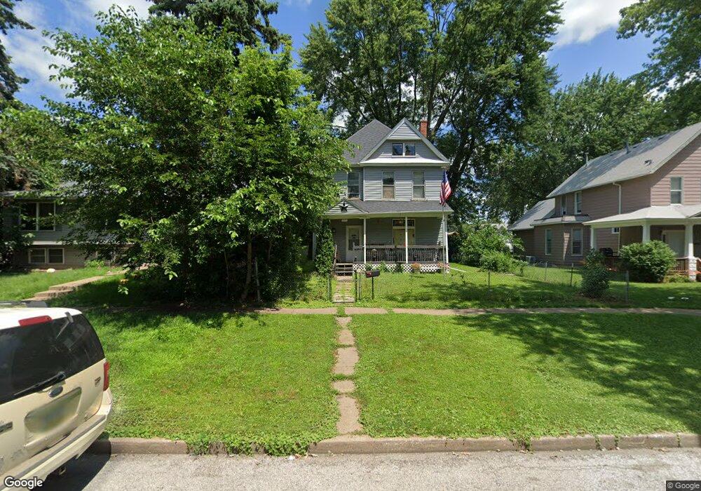 2124 W 2nd St, Davenport, IA 52802 - photo 1