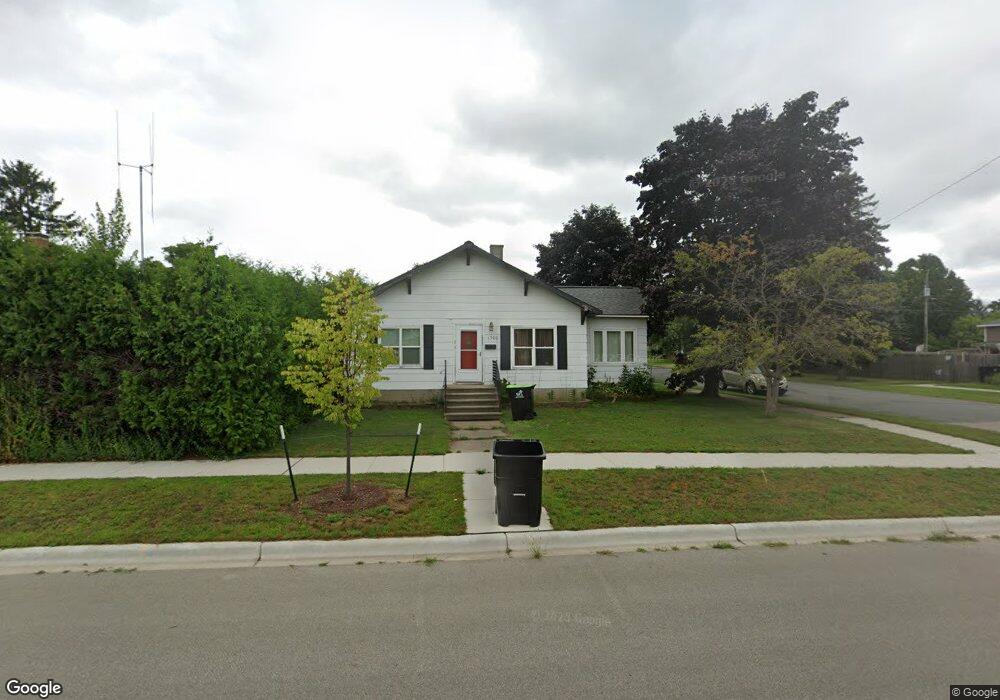 1700 17th Ave, Menominee, MI 49858 - photo 1