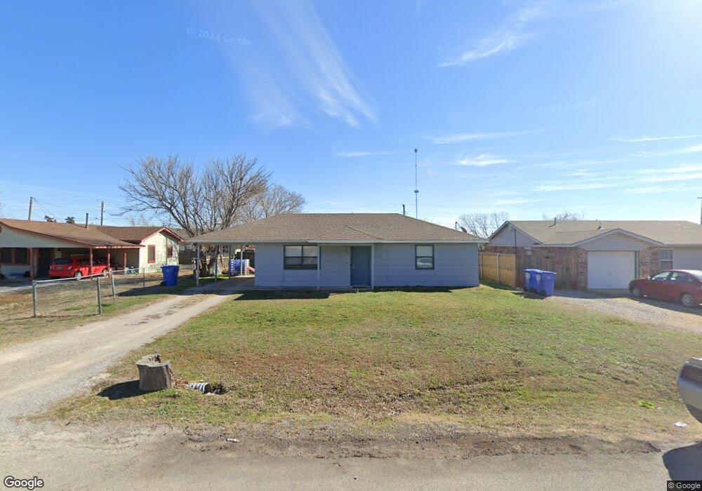 505 NW 6th St, Cache, OK 73527 - photo 1