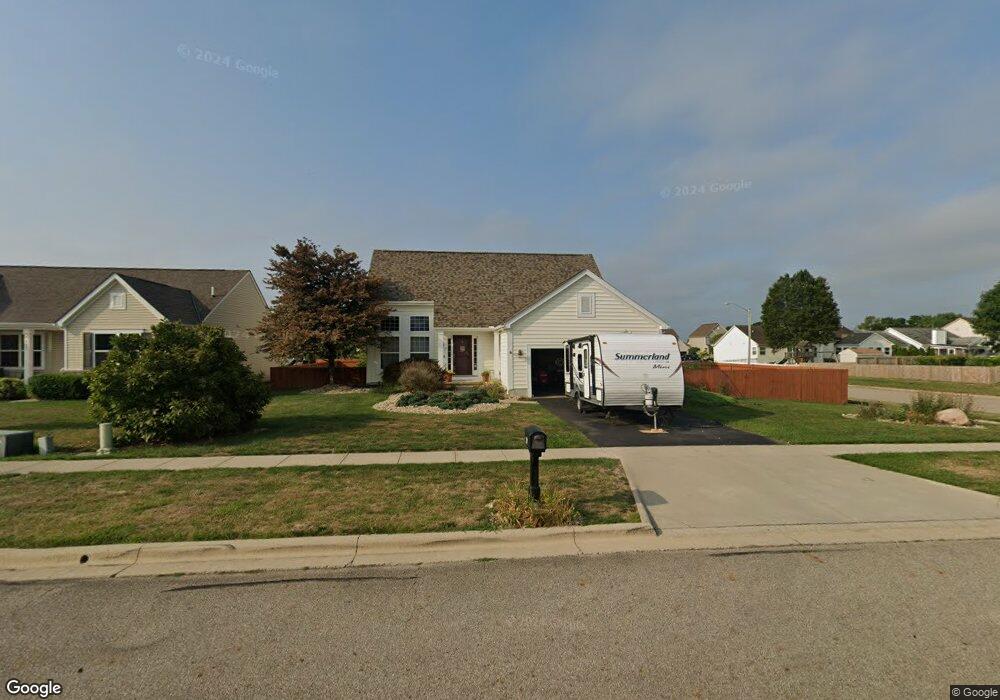 415 Hillcrest Dr, Circleville, OH 43113 - photo 1