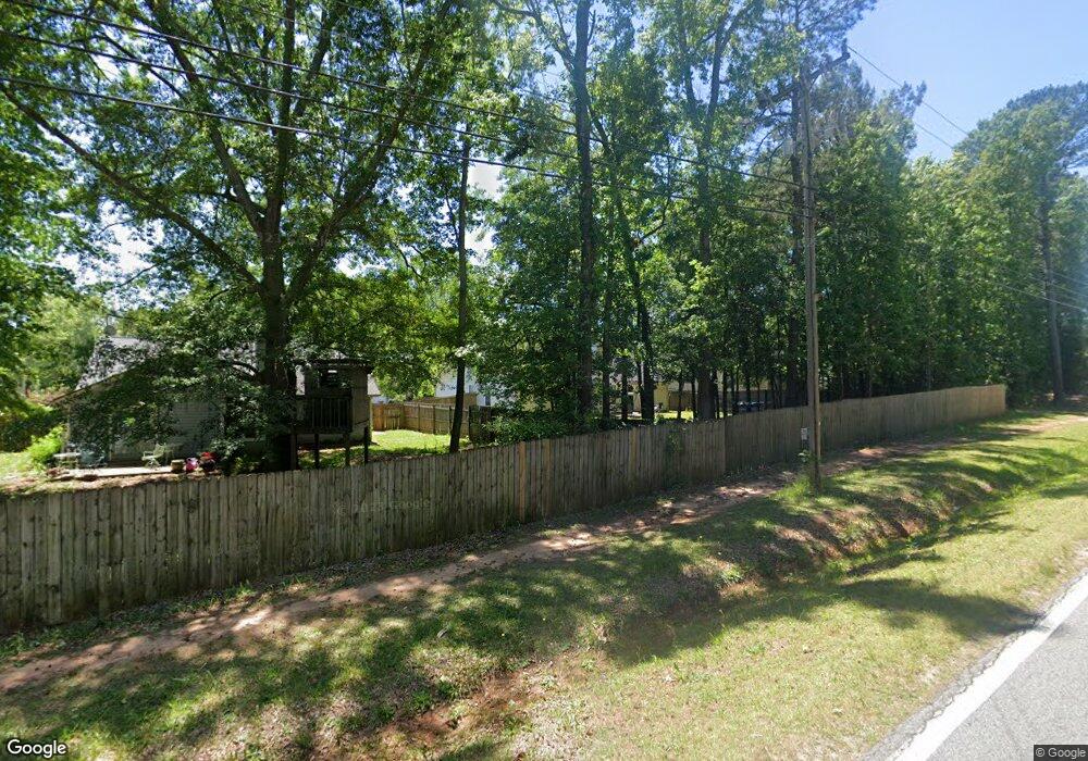 521 Sarah's Ln, Locust Grove, GA 30248 - photo 1
