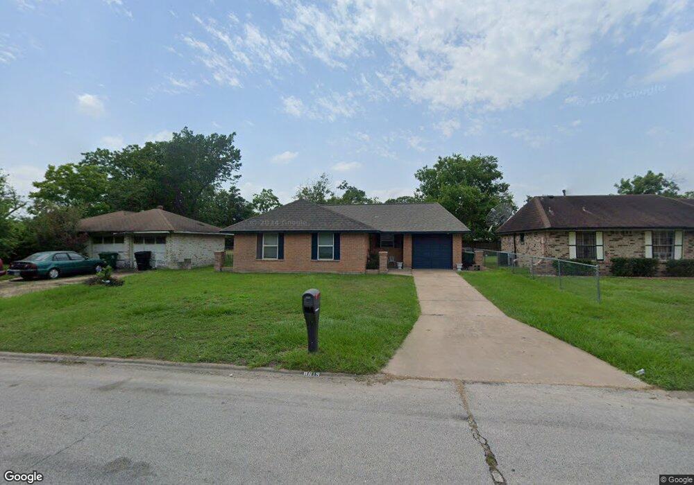 8819 Rutherford Ln, Houston, TX 77088 - photo 1