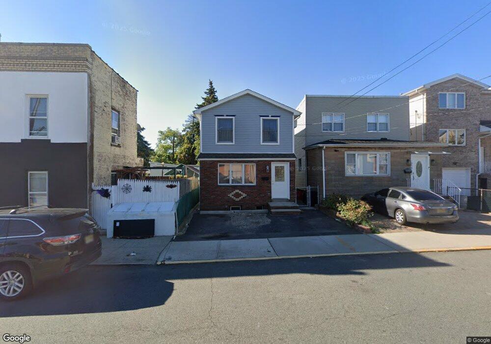 208 Main St, Cliffside Park, NJ 07010 - photo 1