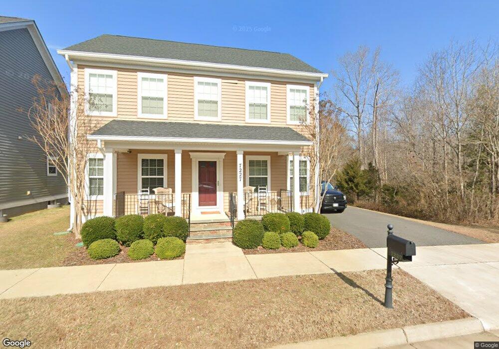 7227 Daffodil Dr, Ruther Glen, VA 22546 - photo 1