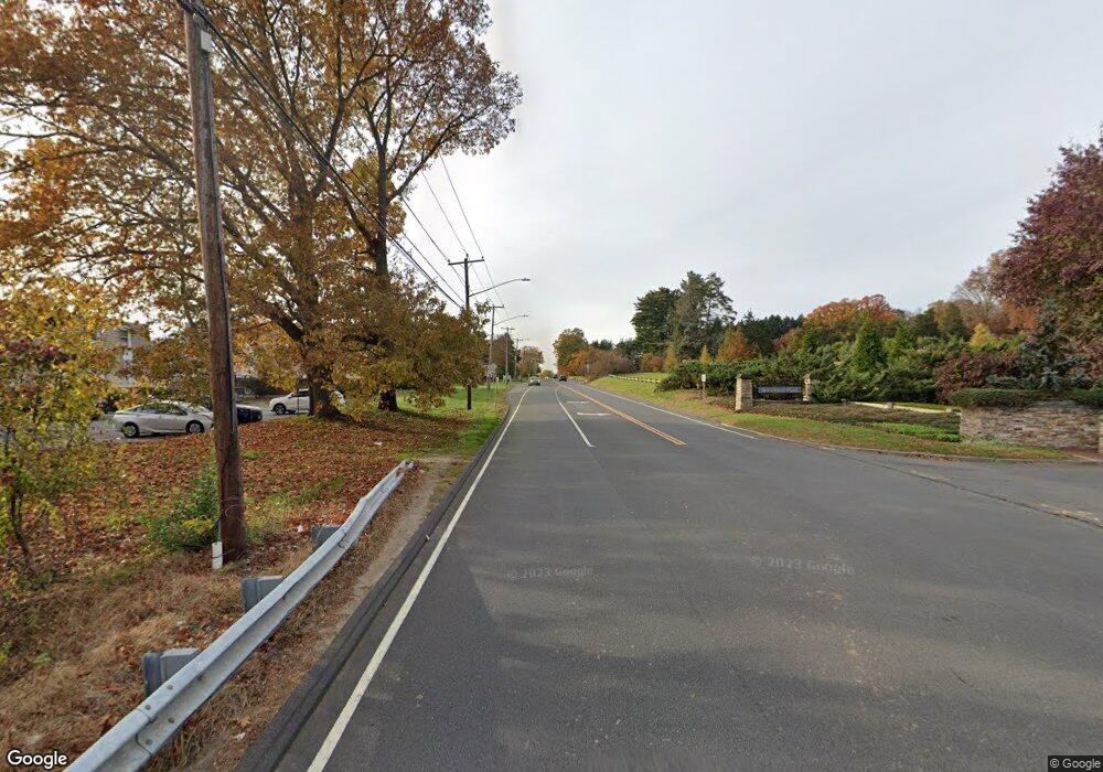 1202 Middle Turnpike W unit B1, Manchester, CT 06040 - photo 1