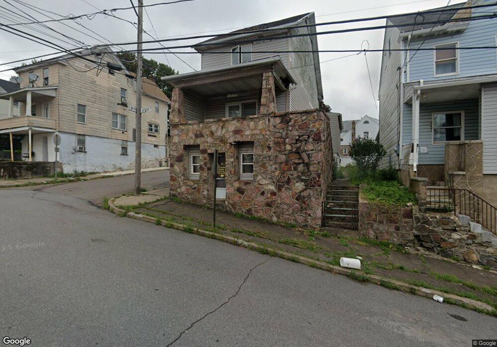 559 Seybert St, Hazleton, PA 18201 - photo 1