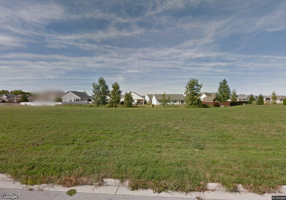 1038 Tarra Oaks Dr, Findlay, OH 45840 - photo 1