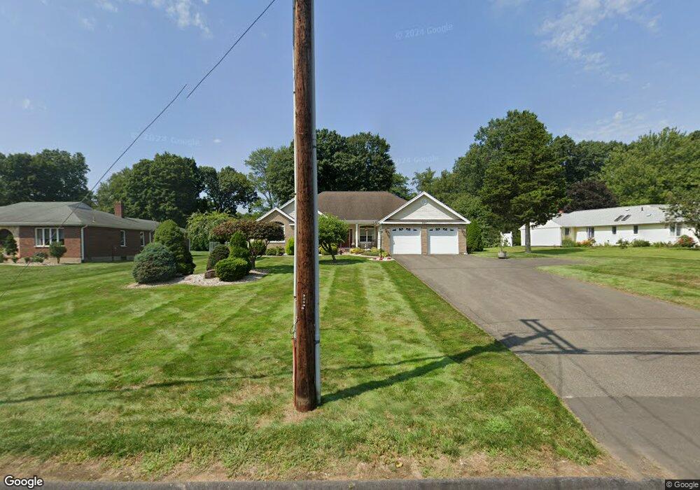 665 Highland St, Wethersfield, CT 06109 - photo 1