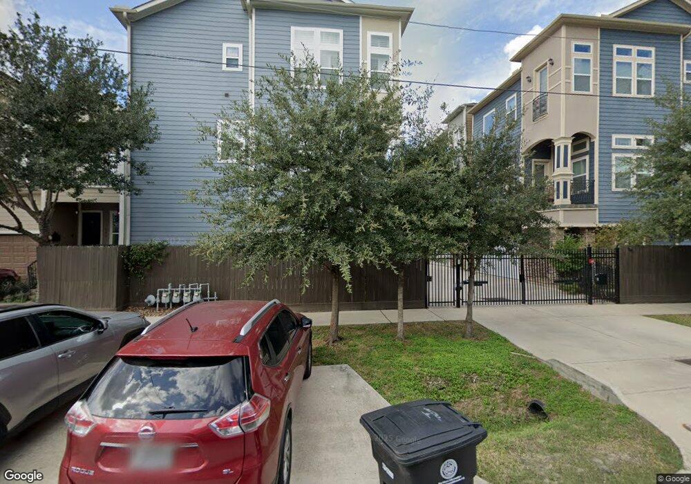 611 Rutland St, Houston, TX 77007 - photo 1