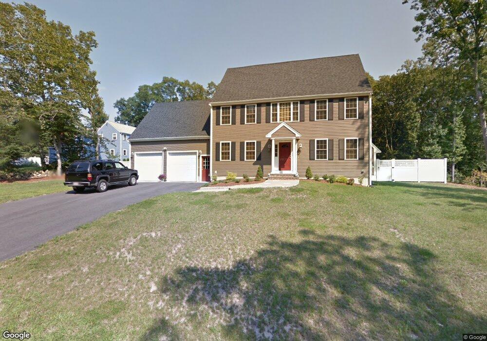 52 Wampum St unit B, Weymouth, MA 02190 - photo 1