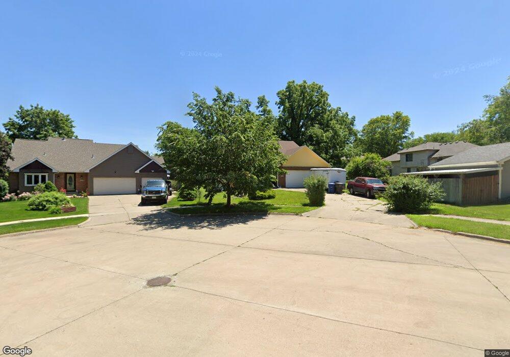 2509 E Thornton Ave, Des Moines, IA 50320 - photo 1