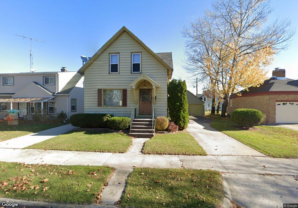 1109 Park Row Blvd, Manitowoc, WI 54220 - photo 1