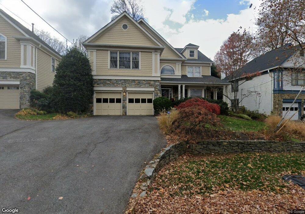 3410 Inverness Dr, Chevy Chase, MD 20815 - photo 1