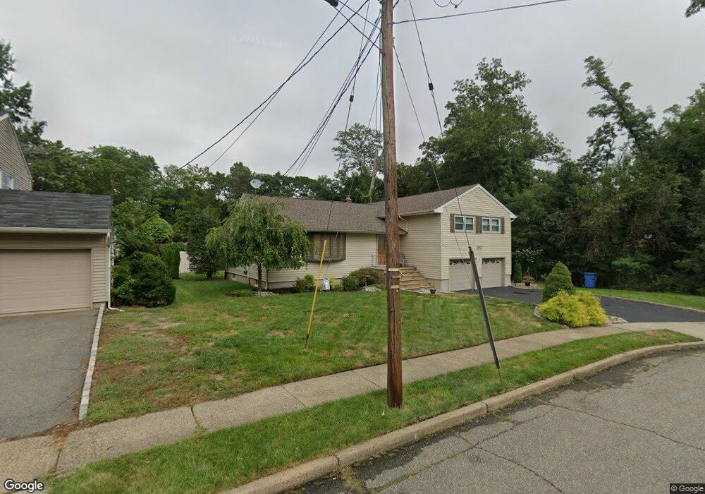 32 Coral Ct, Colonia, NJ 07067 - photo 1