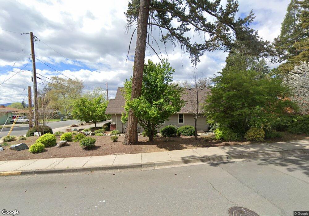 1344 NE 9th St, Grants Pass, OR 97526 - photo 1