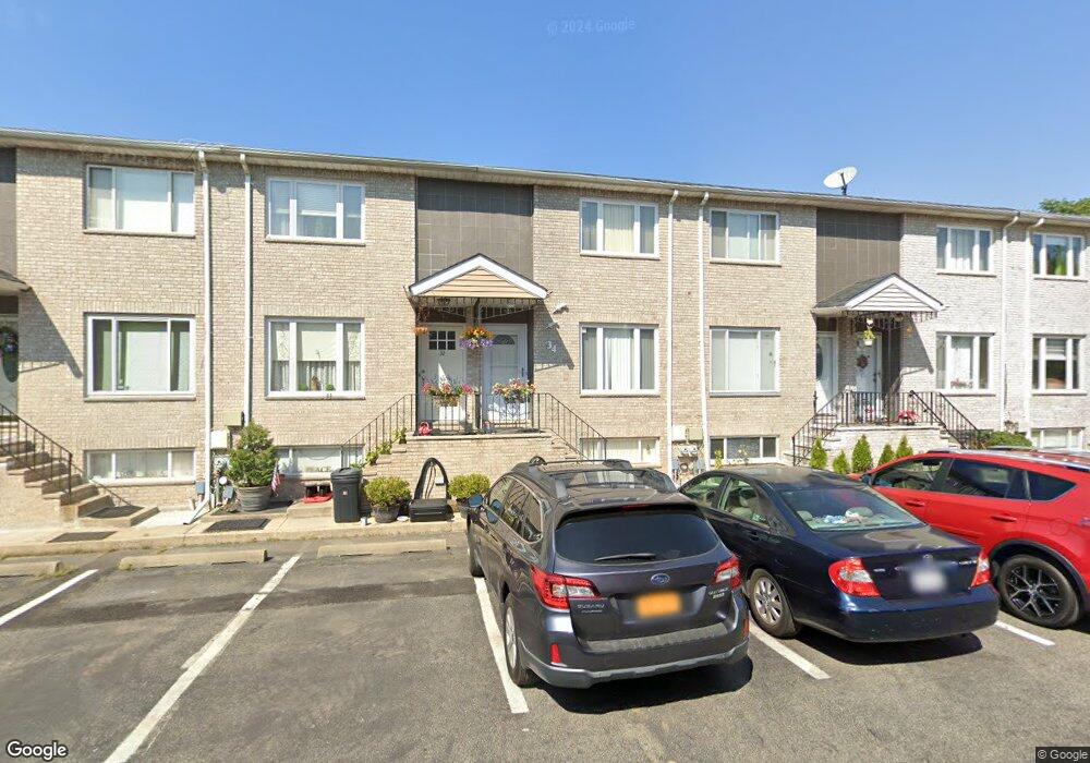34 Bar Ct, Staten Island, NY 10309 - photo 1