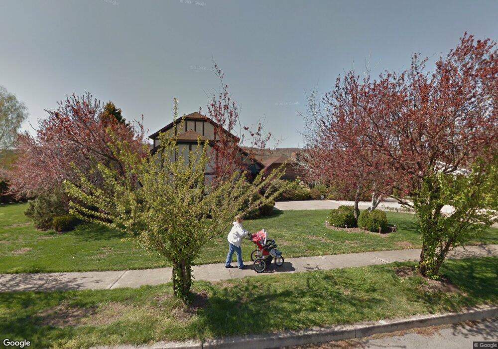 314 E Oriole Dr, Kingston, PA 18704 - photo 1