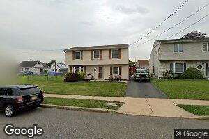 54 Division St, Port Reading, NJ 07064