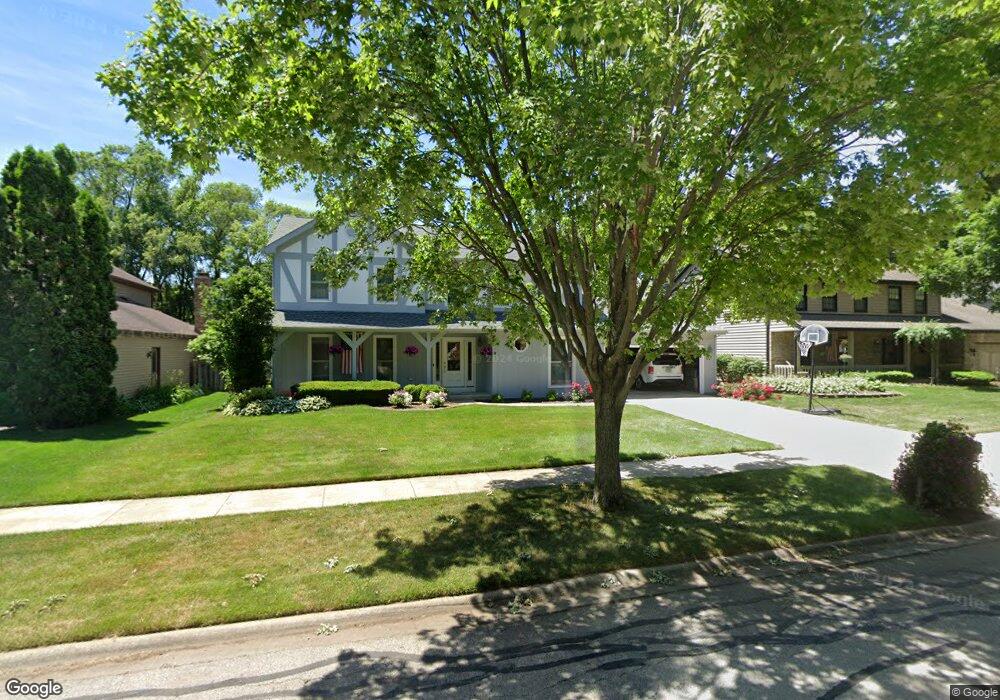 2250 University Dr, Naperville, IL 60565 - photo 1