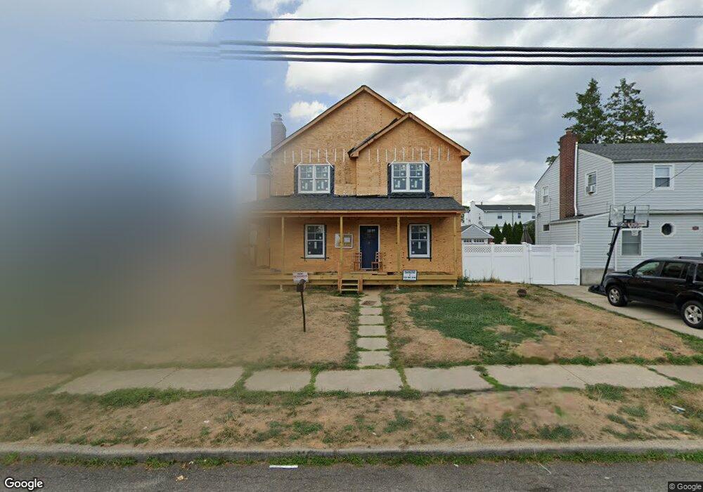 1072 Van Buren Ave, Franklin Square, NY 11010 - photo 1