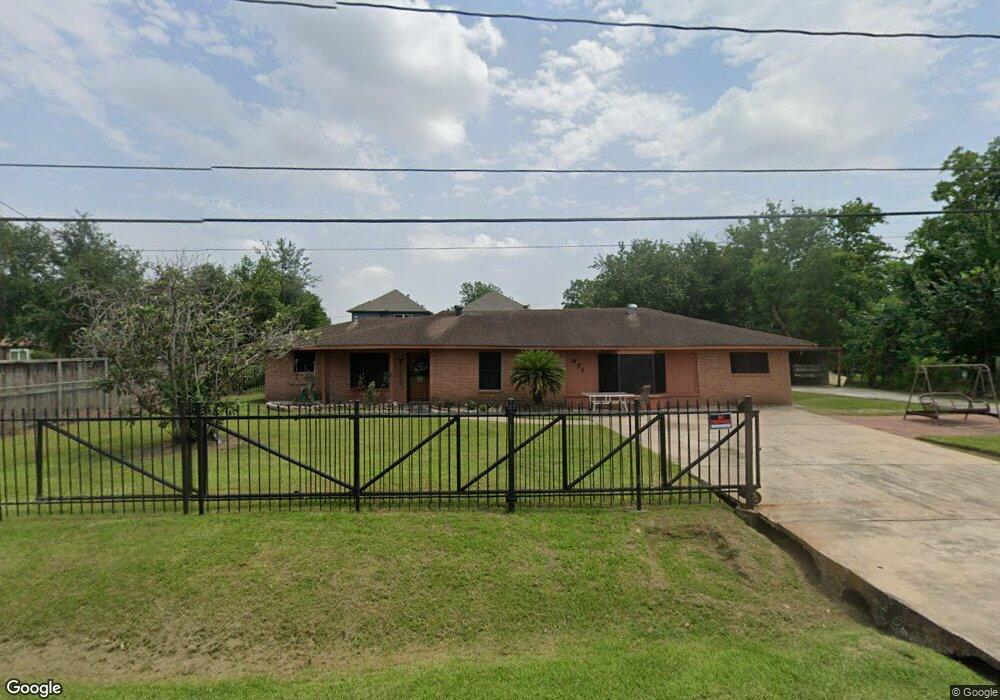 971 South Ln, Houston, TX 77088 - photo 1
