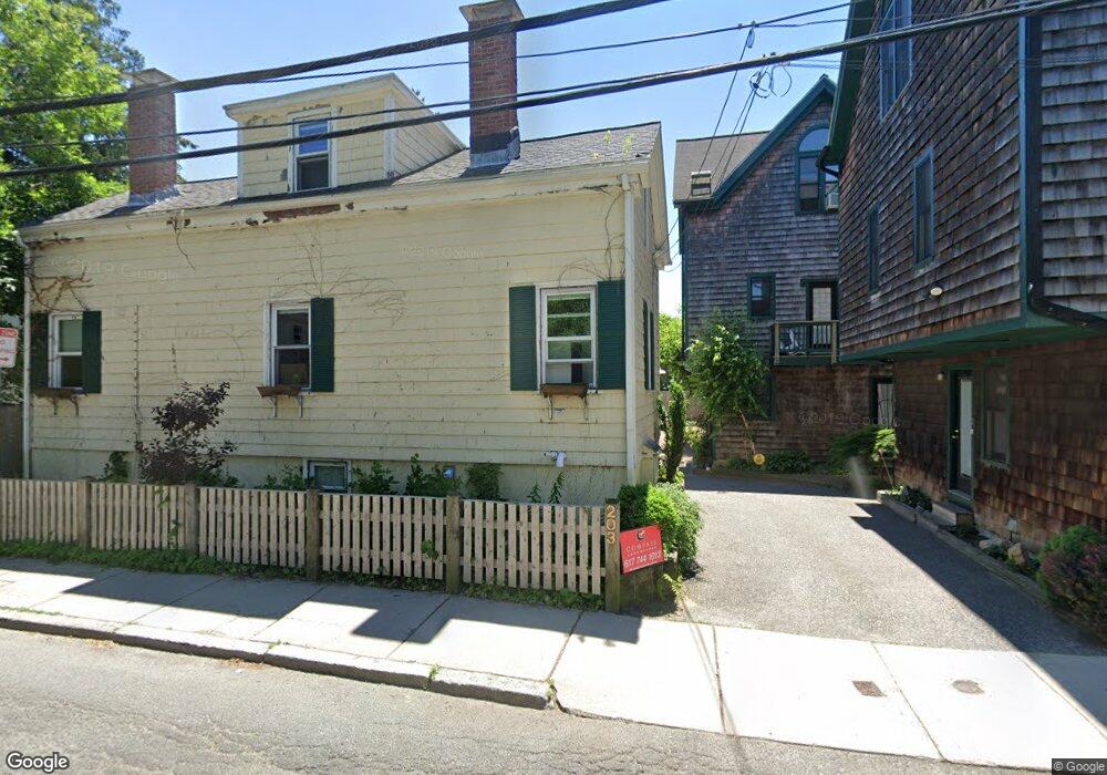 203 Pemberton St unit 4, Cambridge, MA 02140 - photo 1