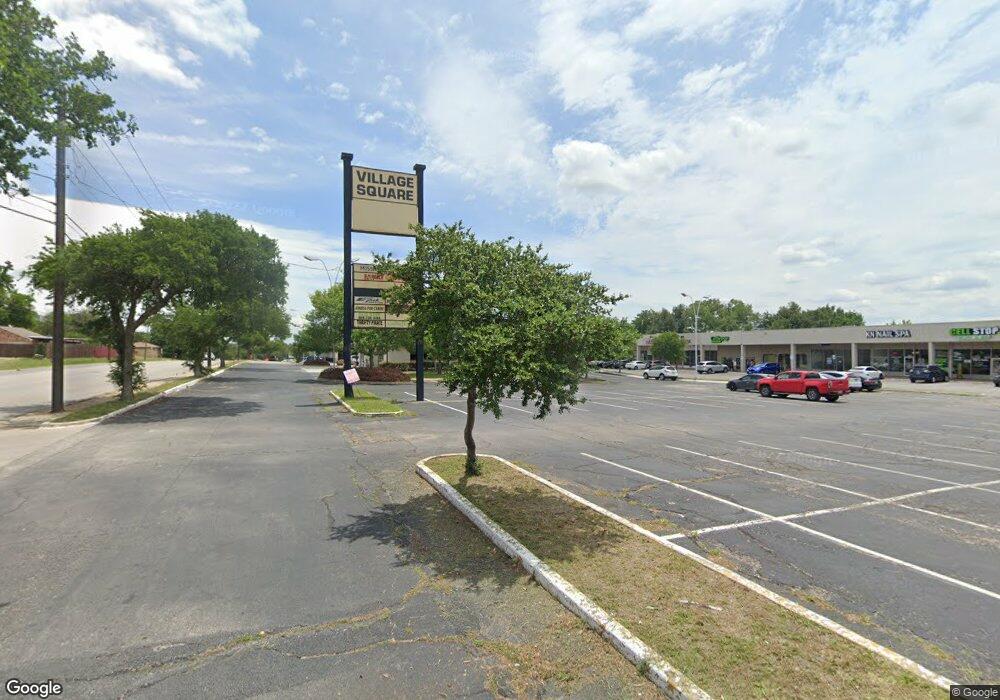 716 E Pipeline Rd, Hurst, TX 76053 - photo 1