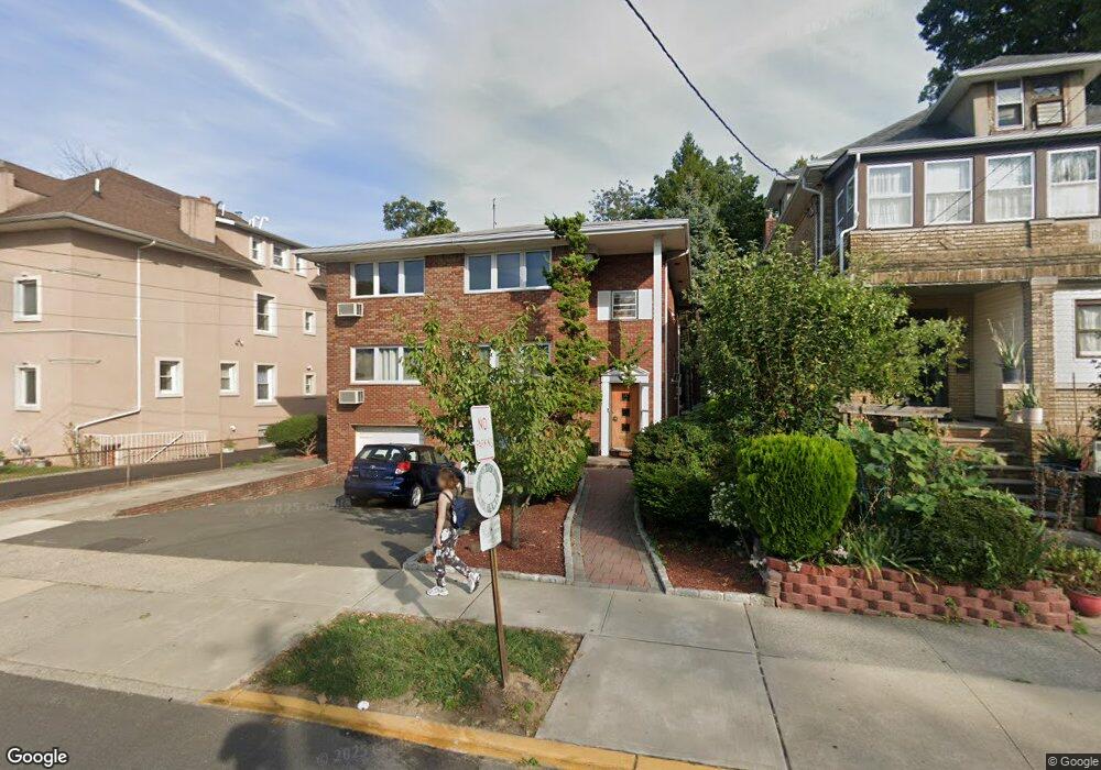 808 Anderson Ave, Fort Lee, NJ 07024 - photo 1