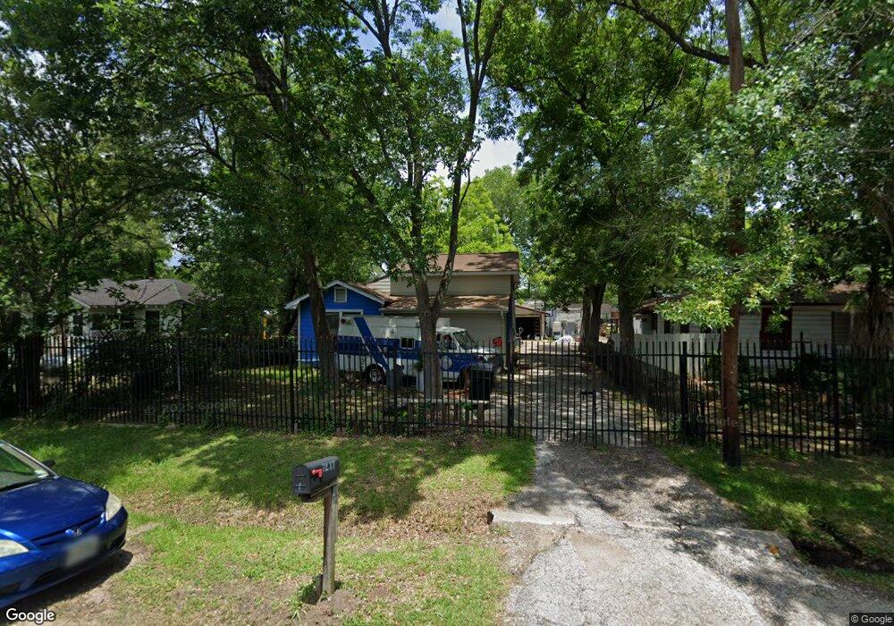 7217 Philibert Ln, Houston, TX 77028 - photo 1