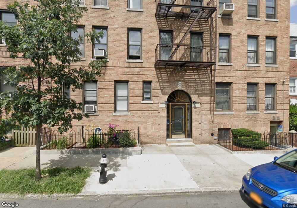 25-20 42nd St unit 2, Long Island City, NY 11103 - photo 1
