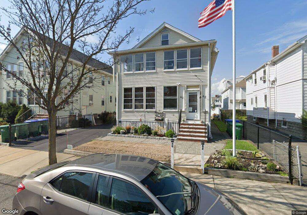 40 Mayberry Ave, Medford, MA 02155 - photo 1