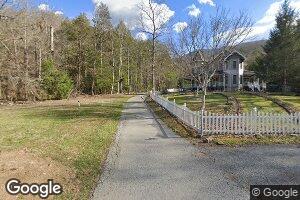 65 Hurricane Creek Rd, Elkhorn City, KY 41502