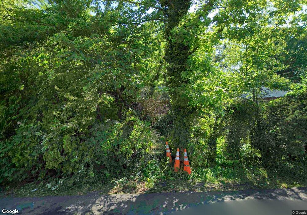 16006 Crest Dr, Woodbridge, VA 22191 - photo 1