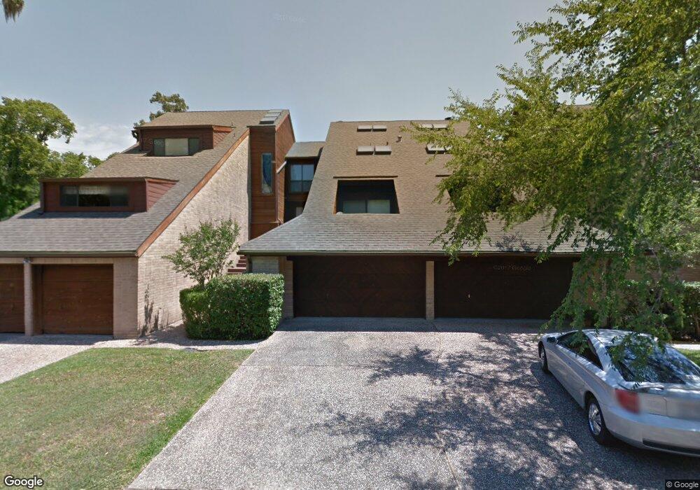 112 Blue Heron Dr, Friendswood, TX 77546 - photo 1