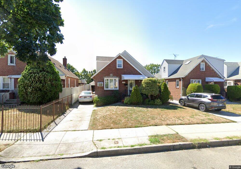 8328 257th St, Glen Oaks, NY 11004 - photo 1