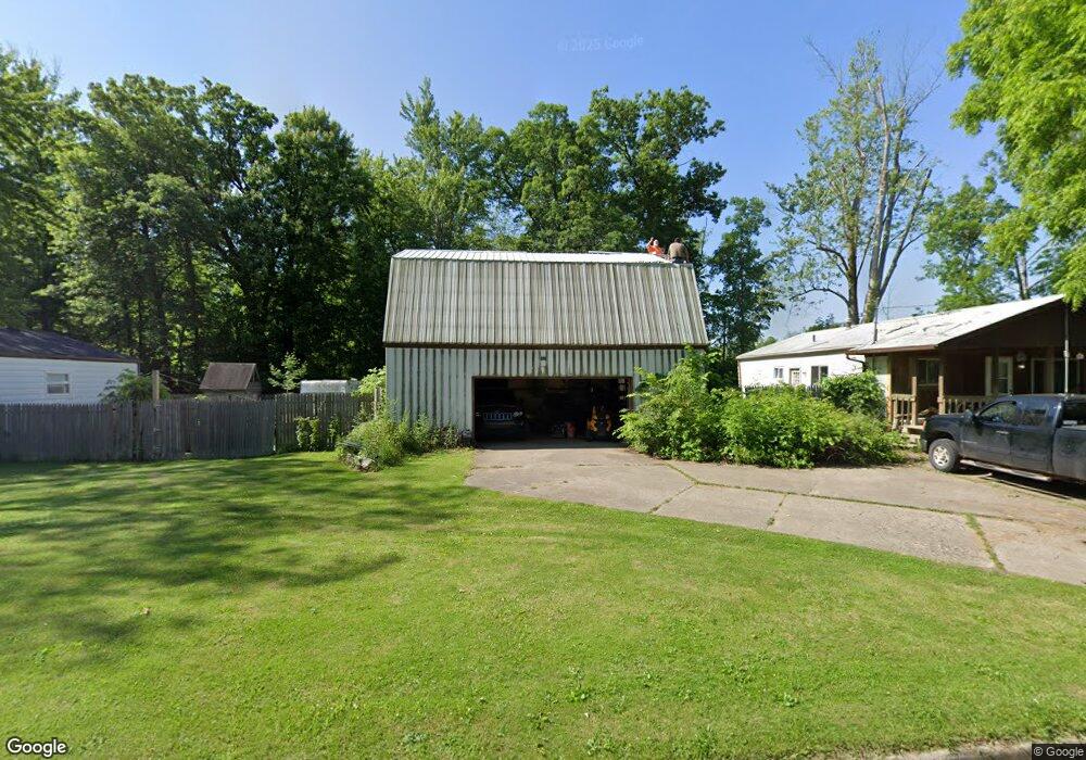 1453 W Cass Ave, Flint, MI 48505 - photo 1