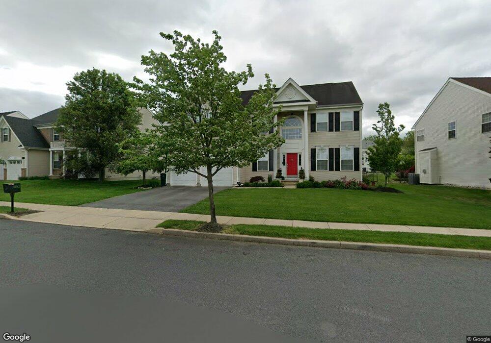7482 Scenic View Dr, Macungie, PA 18062 - photo 1