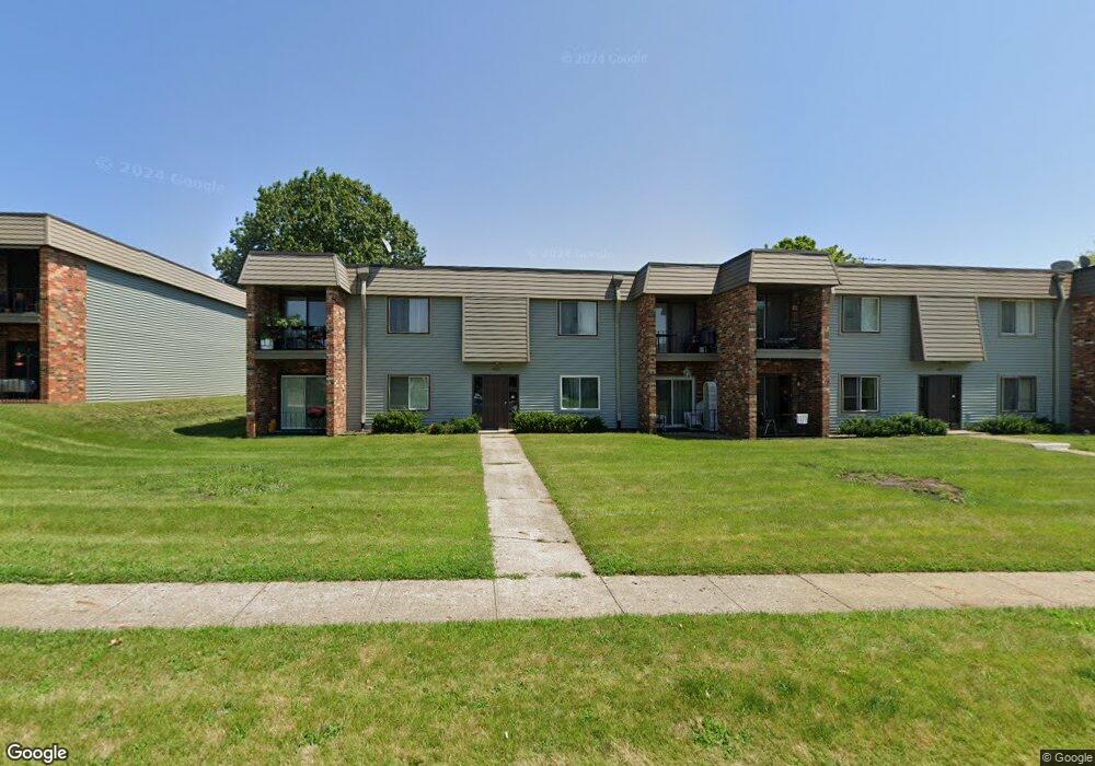 4825 Woodland Ave unit 5, West Des Moines, IA 50266 - photo 1