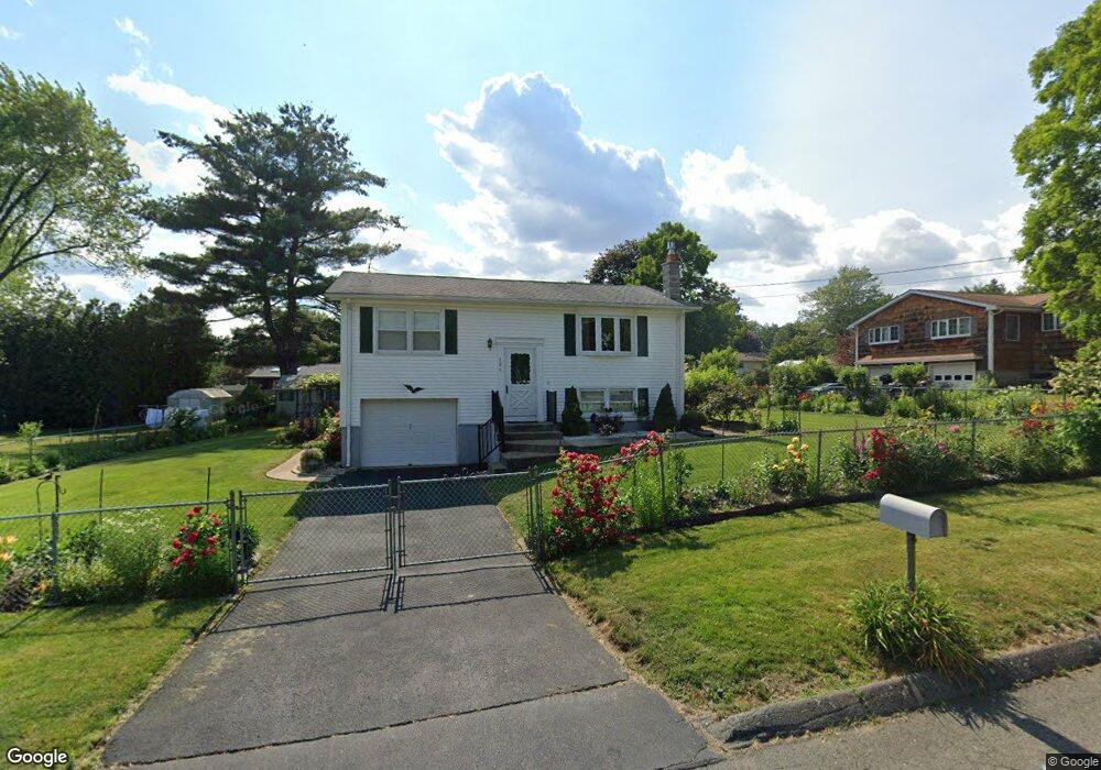 131 Posner Cir, Ludlow, MA 01056 - photo 1