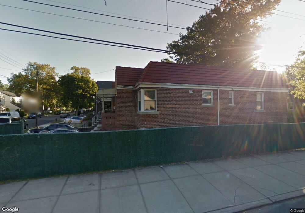 2906 164th St, Flushing, NY 11358 - photo 1