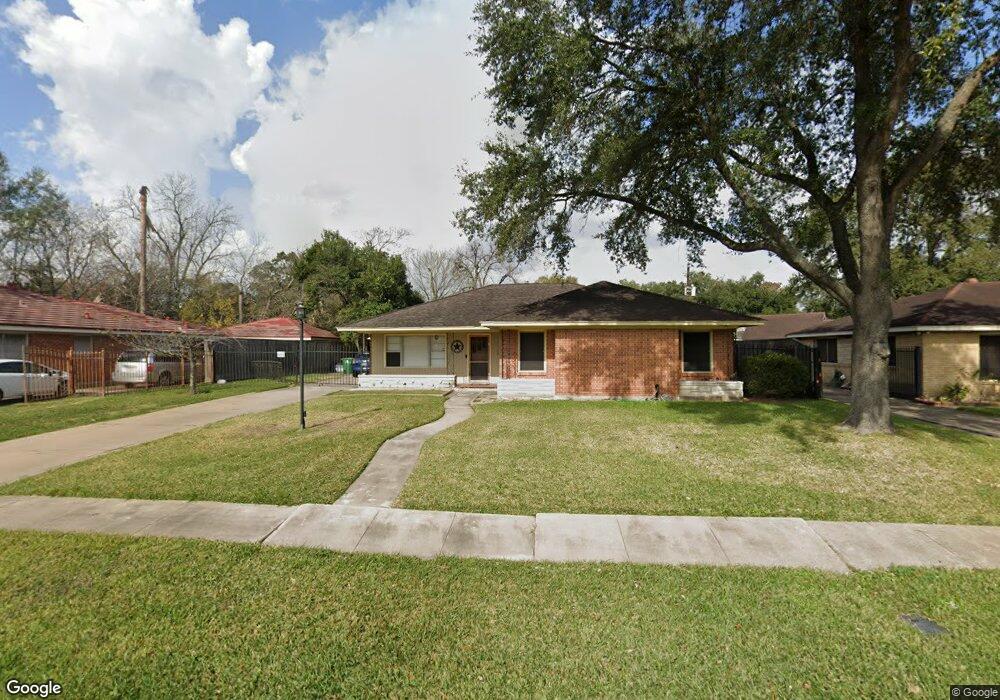 7607 Vista Verde St, Houston, TX 77087 - photo 1